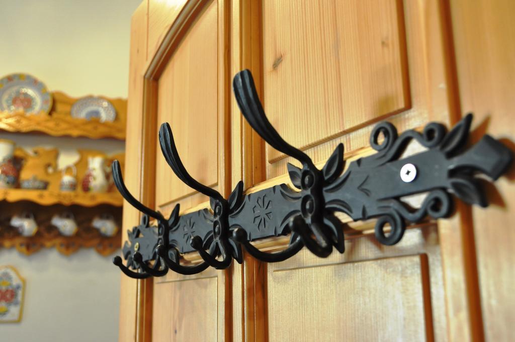 Traditional Slovak Apartment Bratislava Luaran gambar