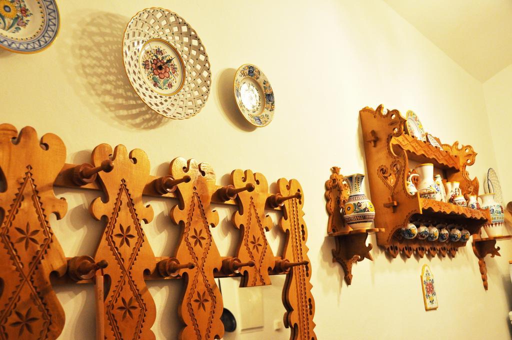 Traditional Slovak Apartment Bratislava Luaran gambar