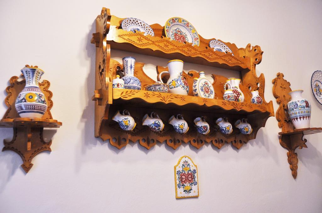 Traditional Slovak Apartment Bratislava Luaran gambar