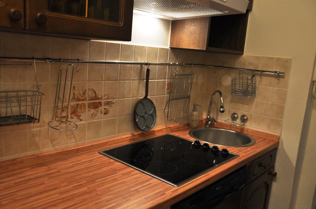 Traditional Slovak Apartment Bratislava Luaran gambar